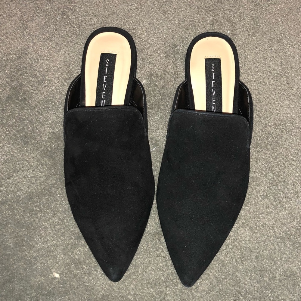 NWOT Steve Madden Slides